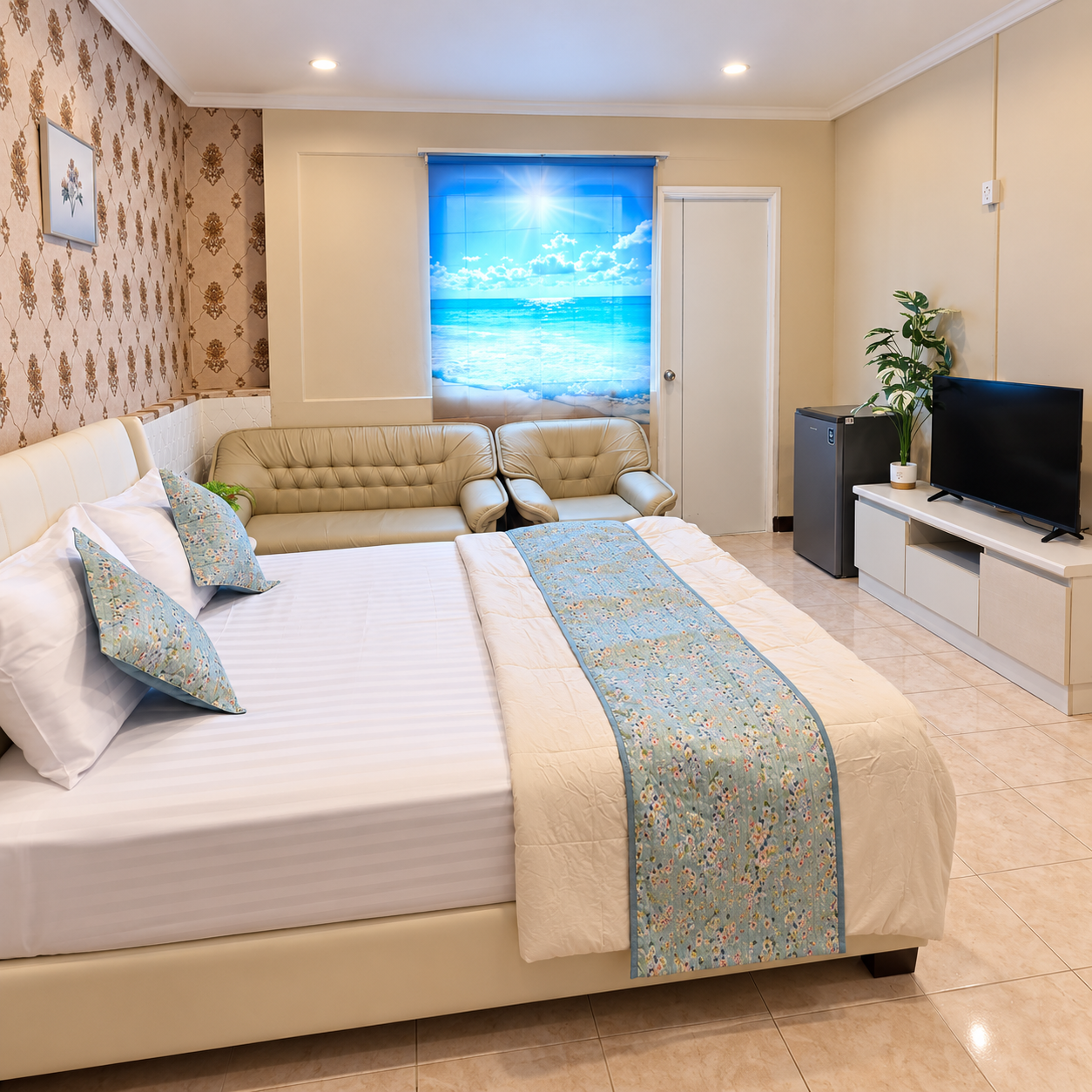 Deluxe Room at Jomtien Beach Stay